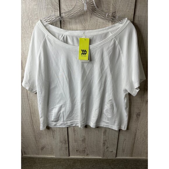 All In Motion Womens White Moisture Wicking Ventilating Crop Top Size XXL - Picture 1 of 8